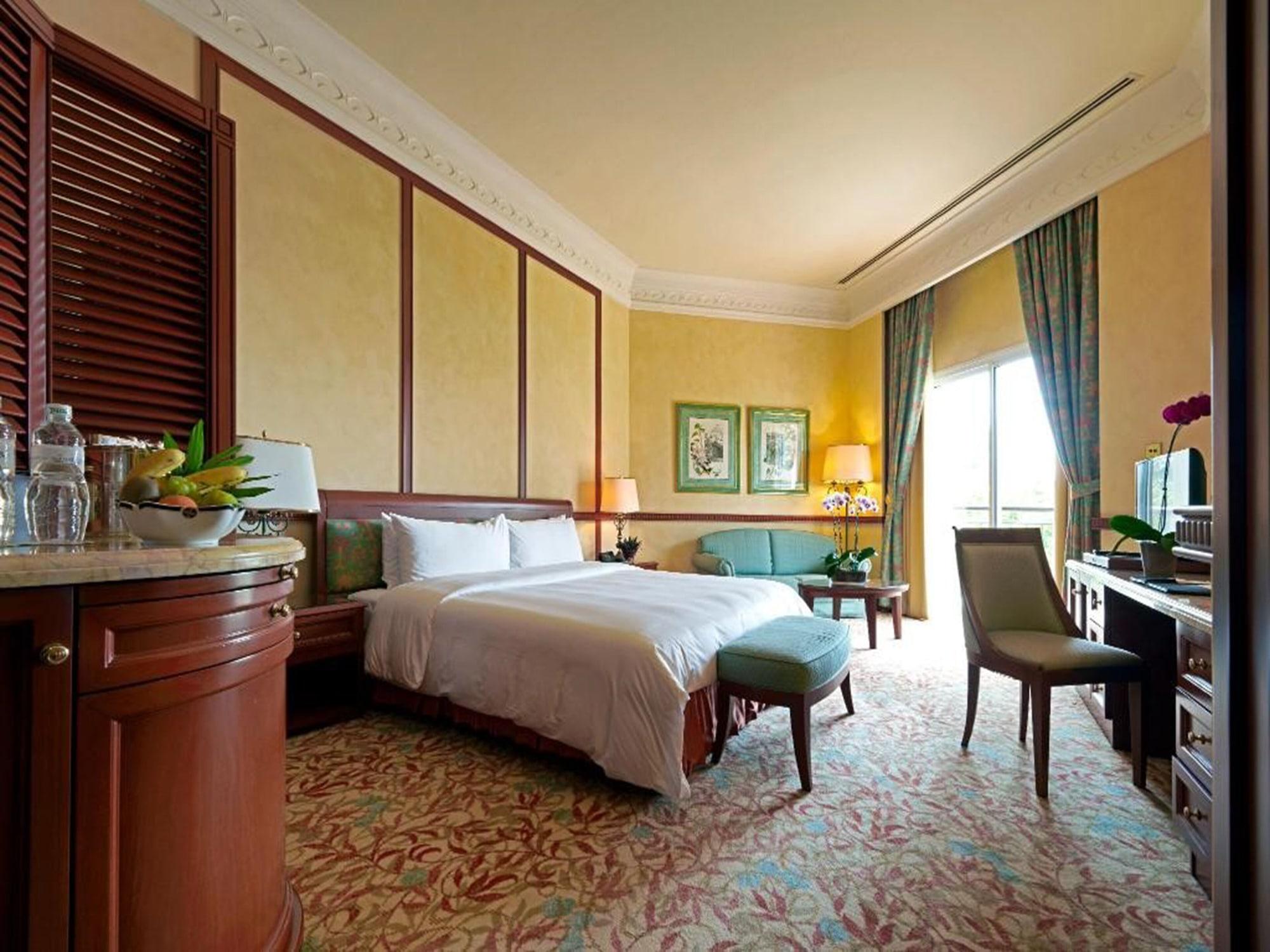 Empire Hotel And Country Club Brunei Bandar Seri Begawan Exterior foto