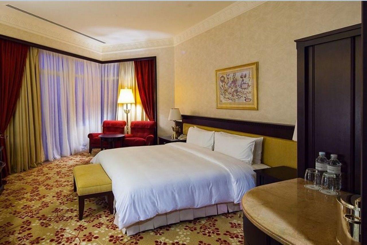 Empire Hotel And Country Club Brunei Bandar Seri Begawan Exterior foto